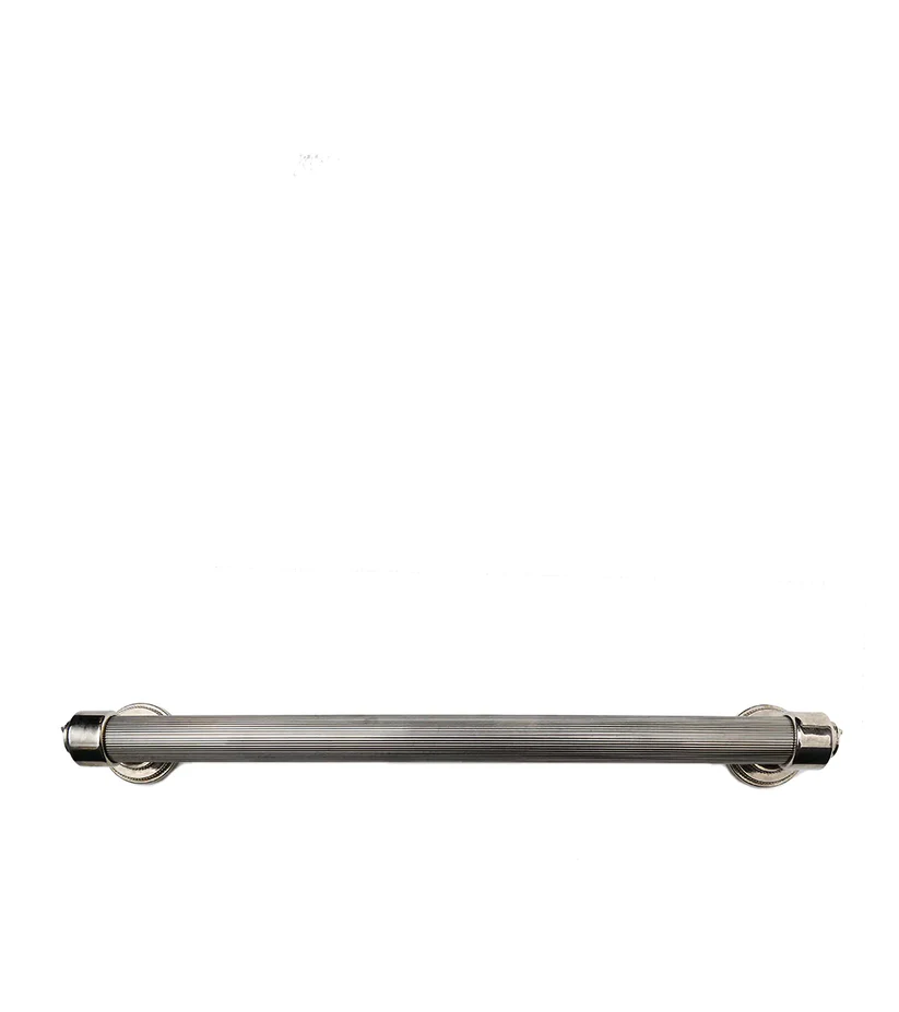 VERSACE - Silver Towel Rod - Discover the beauty of a silver towel rod for your bathroom